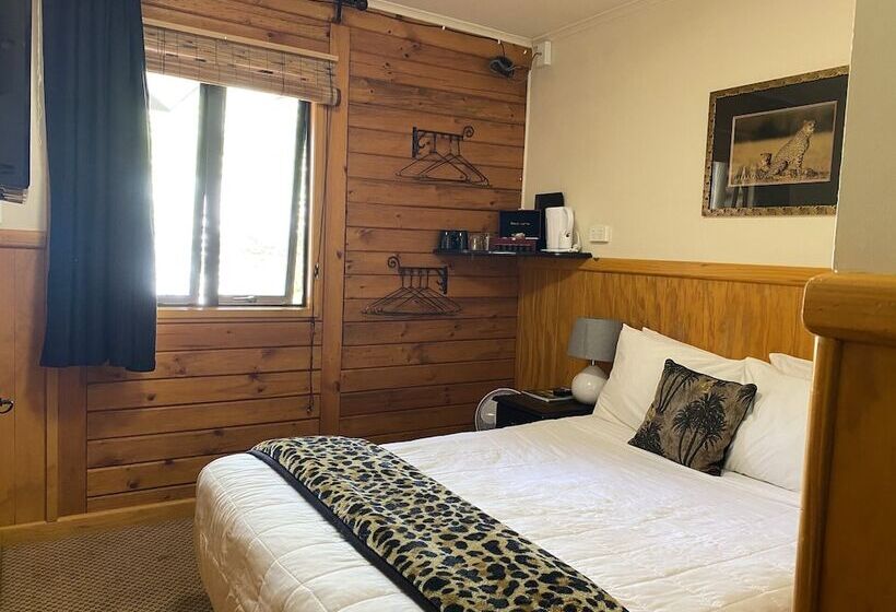 Студио Базик, Lakefront Lodge Taupo