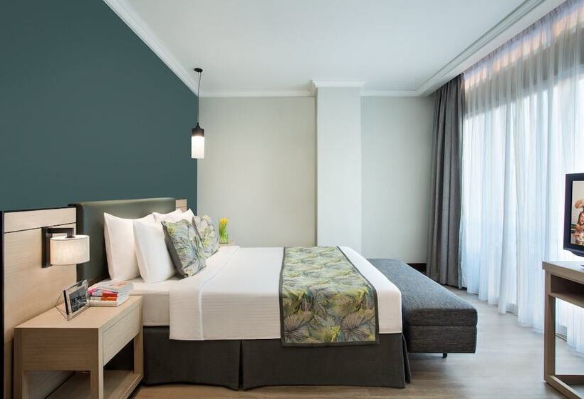 Апартаменты Ejecutiva 3 Спальни, Somerset Grand Citra Jakarta