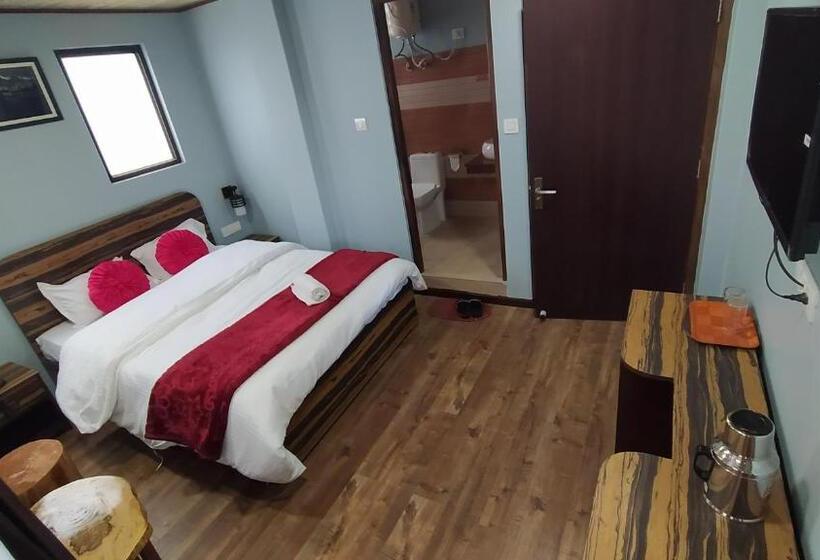 Номер Стандарт с Балконом, Svr Inn