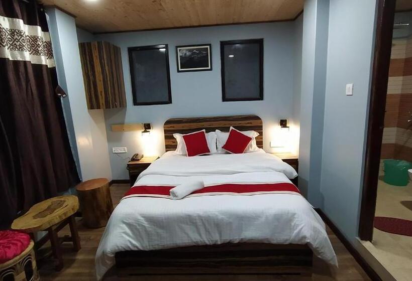 Номер Стандарт с Балконом, Svr Inn