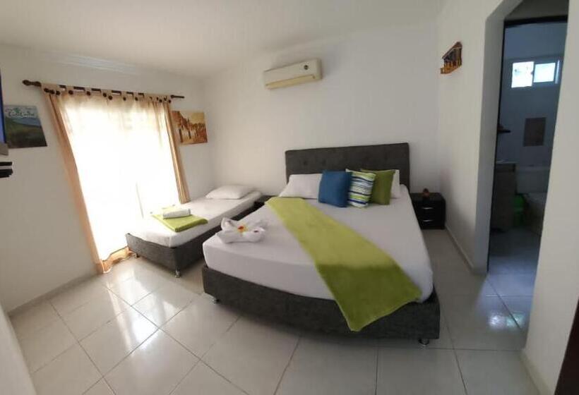 Quarto Triplo Estandar, Casa Cactus