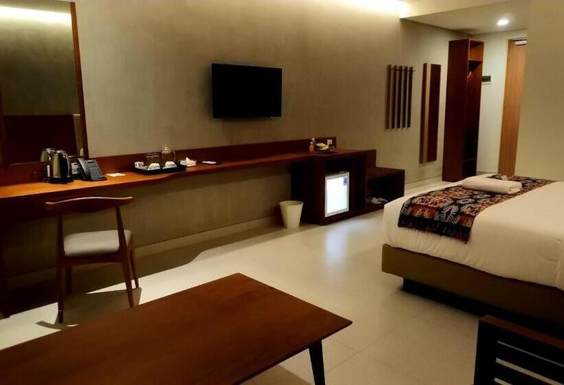 جناح مطلّ علي الحديقة, Kambaniru Beach Hotel And Resort