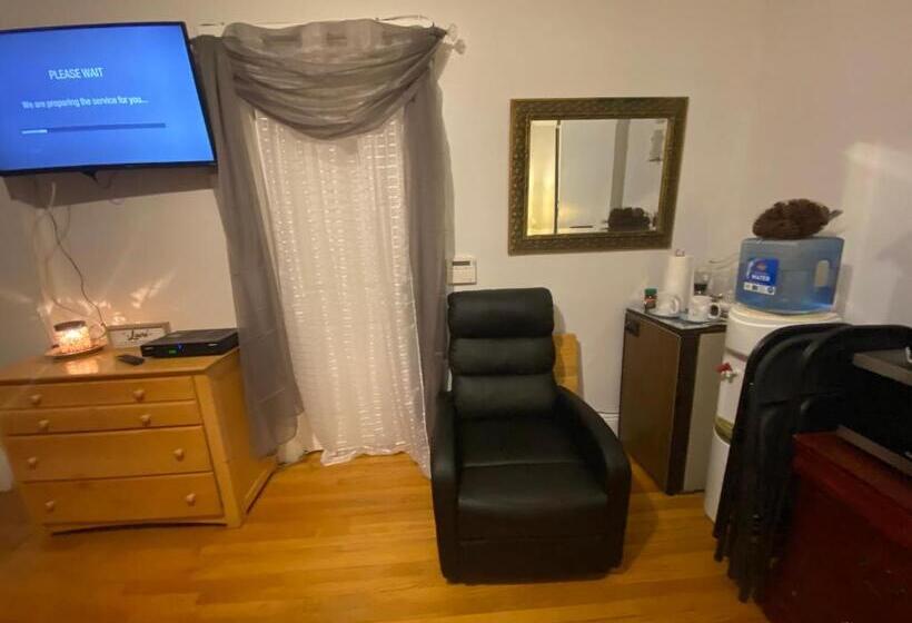 Номер Стандарт, Room In Guest Room   7privateroom Jacuzzimassage Sitparking15mins2ny