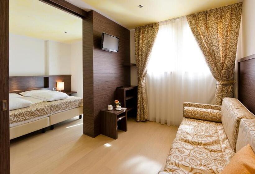 سوئیت جونیور خانوادگی, Family Hotel Serena