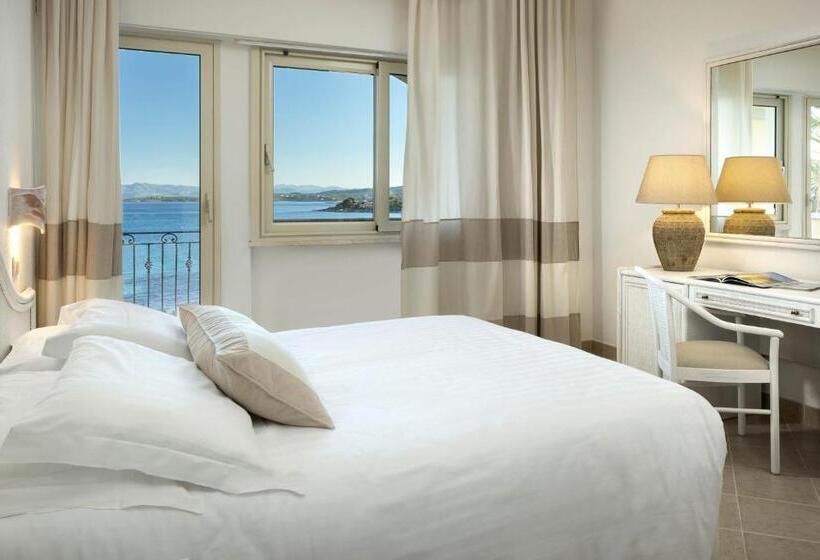 Номер Deluxe Вид на Море, Gabbiano Azzurro Hotel & Suites