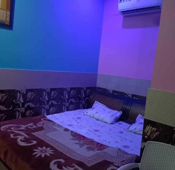 Трехместный Номер Классика, Oyo 43961  Yatra