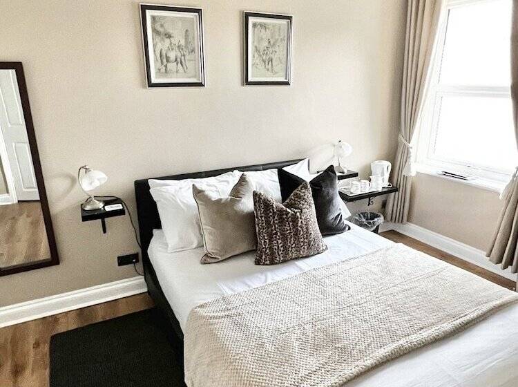 Номер Стандарт, Devon House Guest House