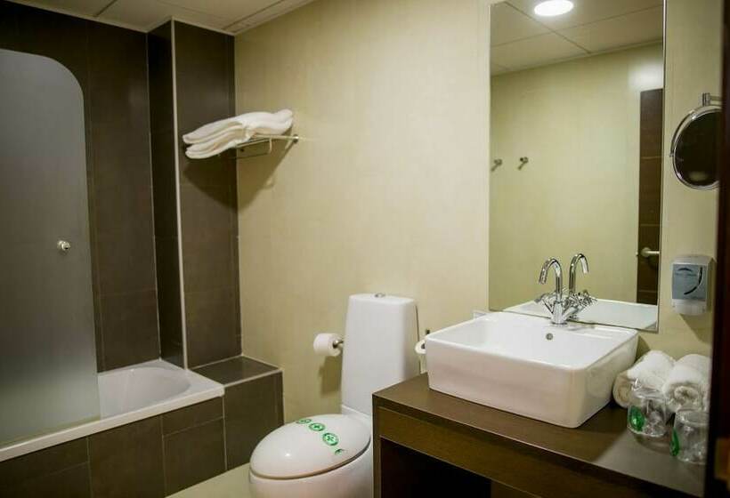 Полулюкс, Hospedium Hotel Valles De Gredos Golf