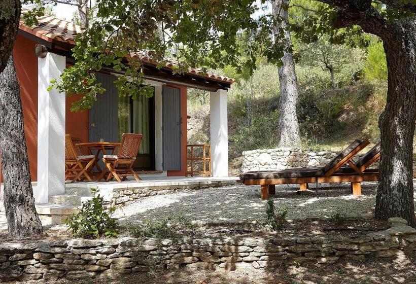 اتاق استاندارد, Le Jas De Joucas Hôtel Restaurant