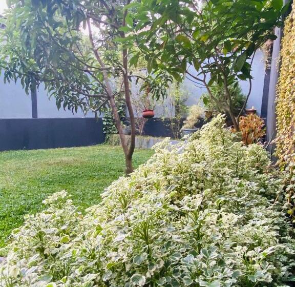 带1个卧室的带阳台的公寓, Sun White Villa