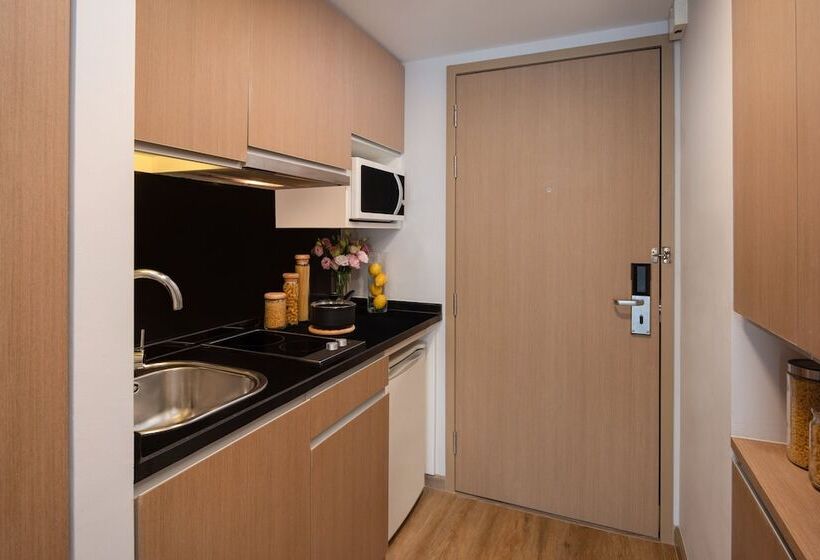 Апартаменты Deluxe 1 Спальня, Citadines Sukhumvit 8 Bangkok