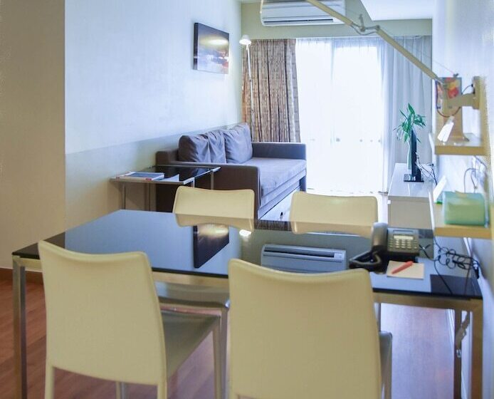 Апартаменты Deluxe 2 Спальни, Citadines Sukhumvit 8 Bangkok