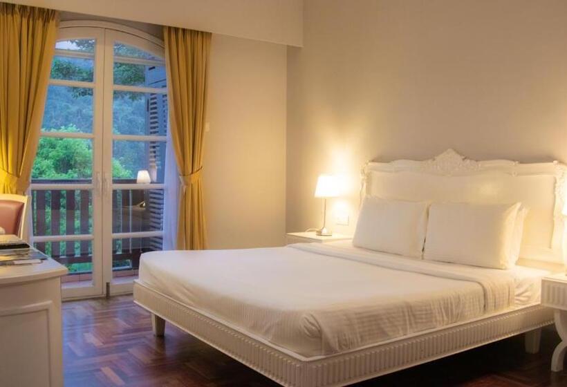 Номер Deluxe Кровать Кинг, Colmar Tropicale