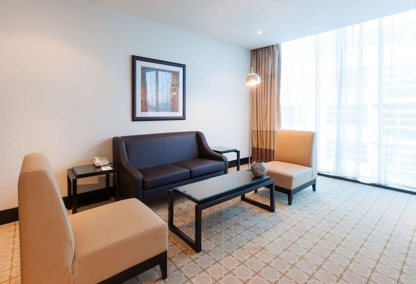 Люкс Вид на Город, Holiday Inn Dubai Al Barsha, An Ihg