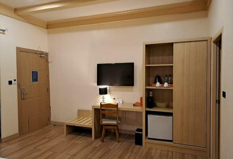 Номер Deluxe Вид на Бассейн, Pm Lake Mabprachan Pattaya