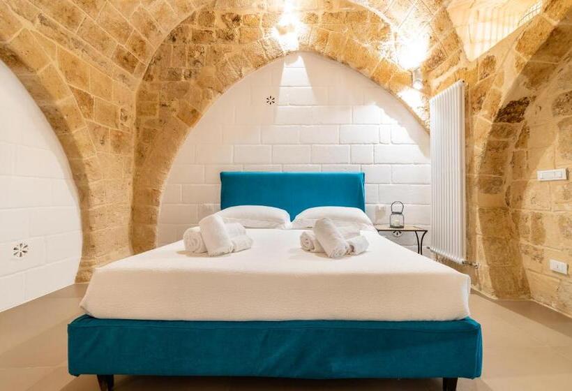 Номер Стандарт, B&b A C Caste