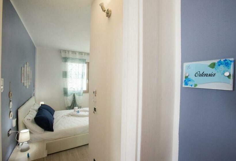 اتاق لوکس چهار تخته, B&b Annita   Porto Cesareo