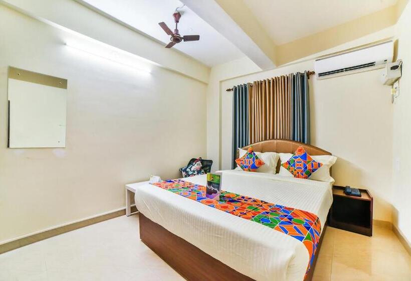 Quarto Deluxe, Fabhotel K7 Trends With Pool, Baga Beach   Nr Baga Beach
