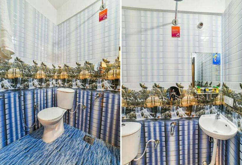Triplo Executivo, Fabhotel K7 Trends With Pool, Baga Beach   Nr Baga Beach