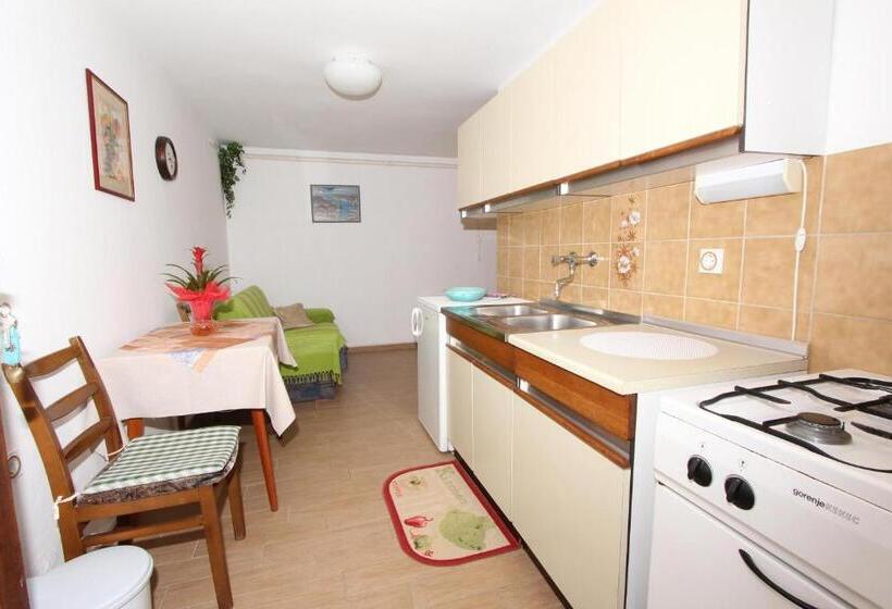 Апартаменты 1 Спальня с Террасой, Apartments And Room Silvana