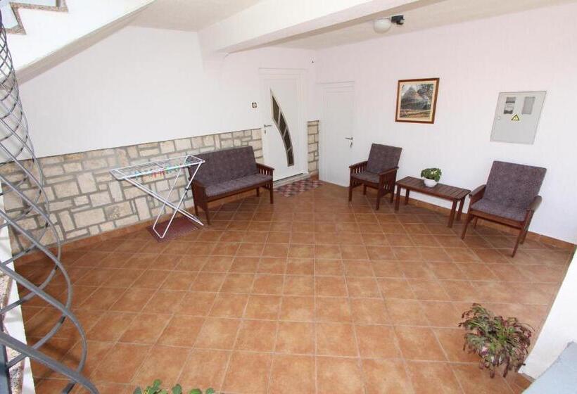 Номер Стандарт, Apartments And Room Silvana