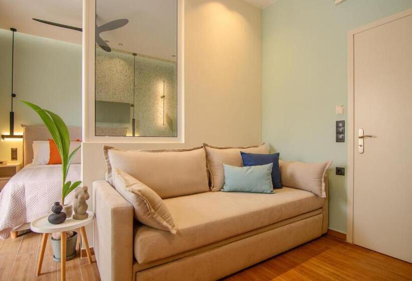 استودیوی لوکس, Eftihia Studios