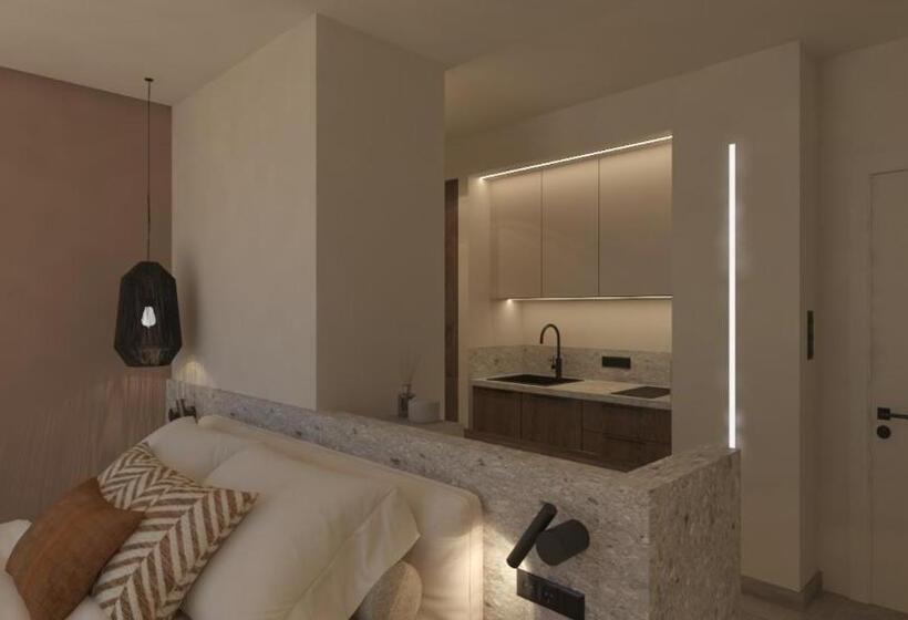 اتاق لوکس با بالکن و چشم‌انداز دریا, Eftihia Studios
