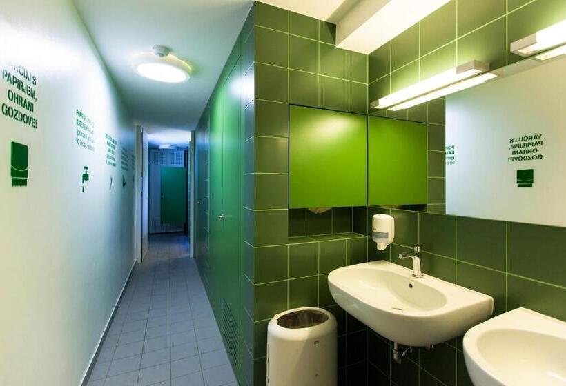 اتاق استاندارد, Youth Hostel Proteus Postojna