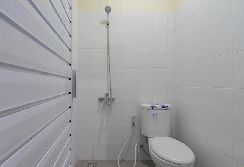 Номер Стандарт, Reddoorz Near Trans Studio Bandung 3