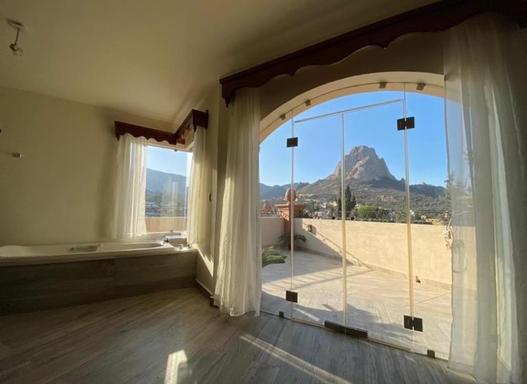 Quarto Estandar Cama King, San Diego
