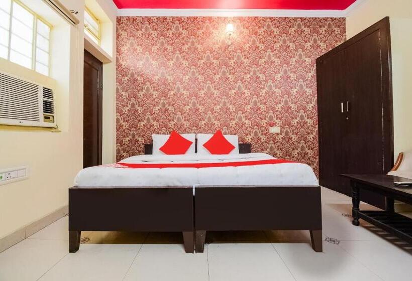 三人经典房间, Collection O Hotel Rajwada Palace