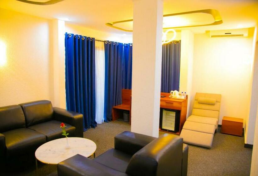 سوئیت پرزیدنت, La Casa Cielo