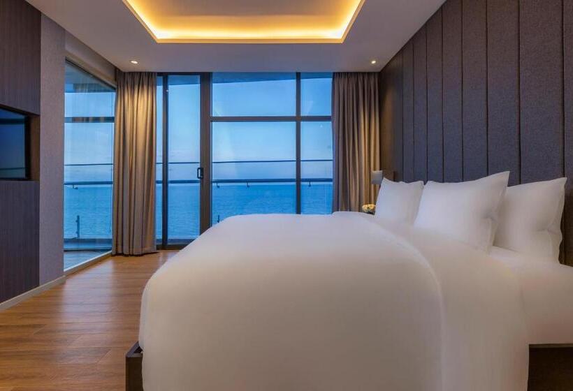 سوئیت پریمیوم با چشم‌انداز دریا, Premier Pearl Hotel Vung Tau
