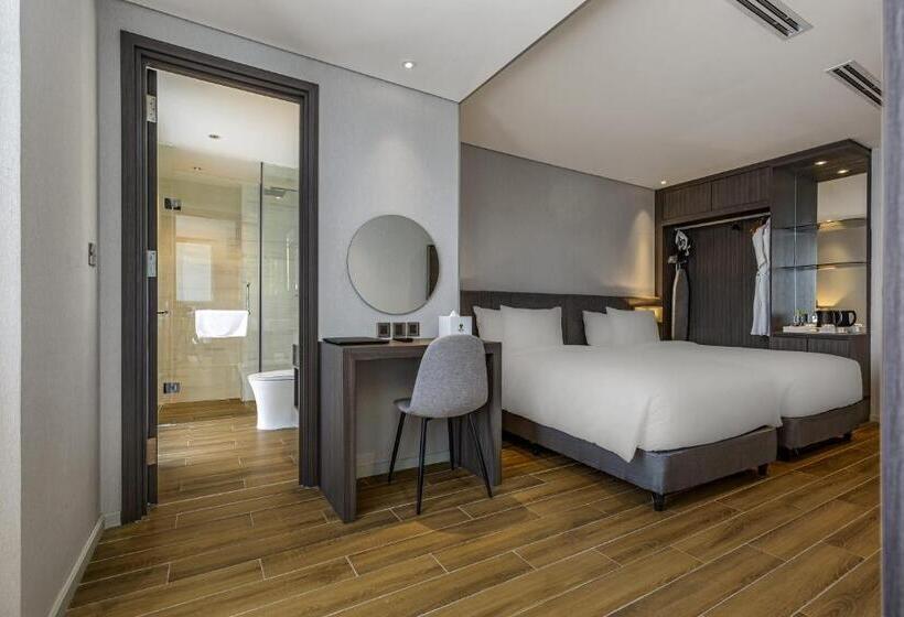 اتاق‌ استاندارد تودرتو با چشم‌انداز دریا, Premier Pearl Hotel Vung Tau