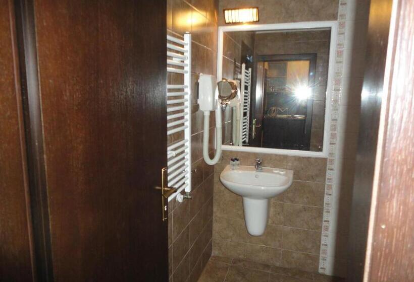 Студио Стандарт с Балконом, Apart Hotel Dream