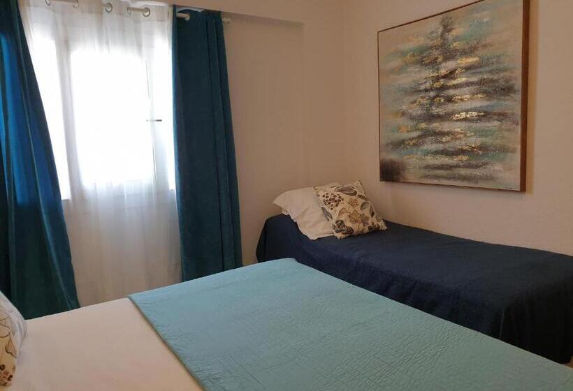 اتاق استاندارد سه نفره, Boutique Las Arenas