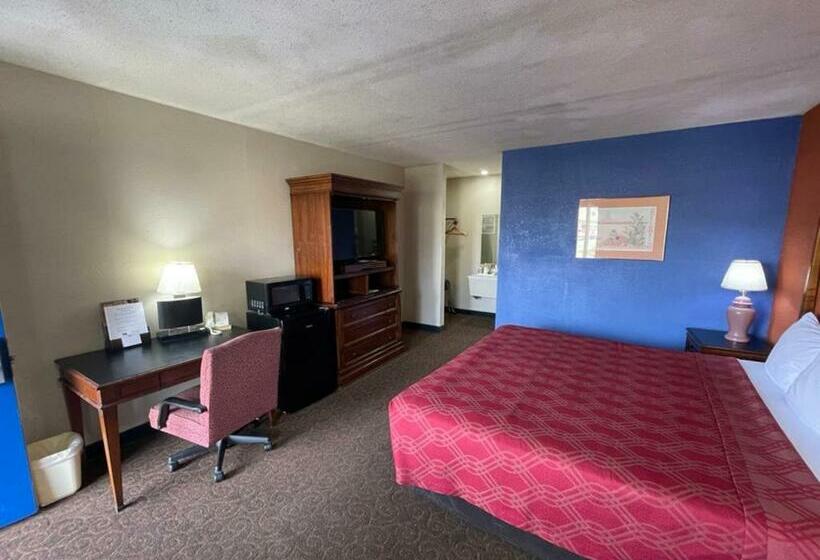 Номер Стандарт, Knights Inn & Suites Emporia