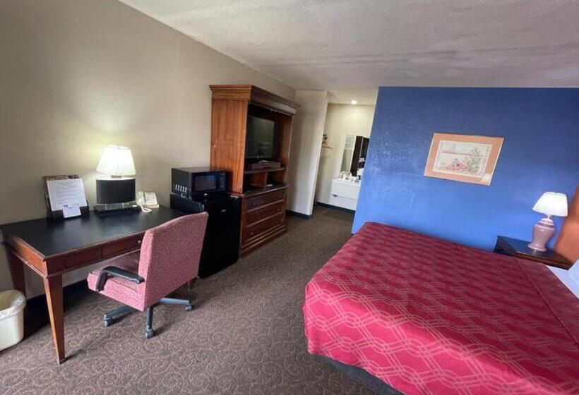 Стандартный Номер Кровать Кинг, Knights Inn & Suites Emporia