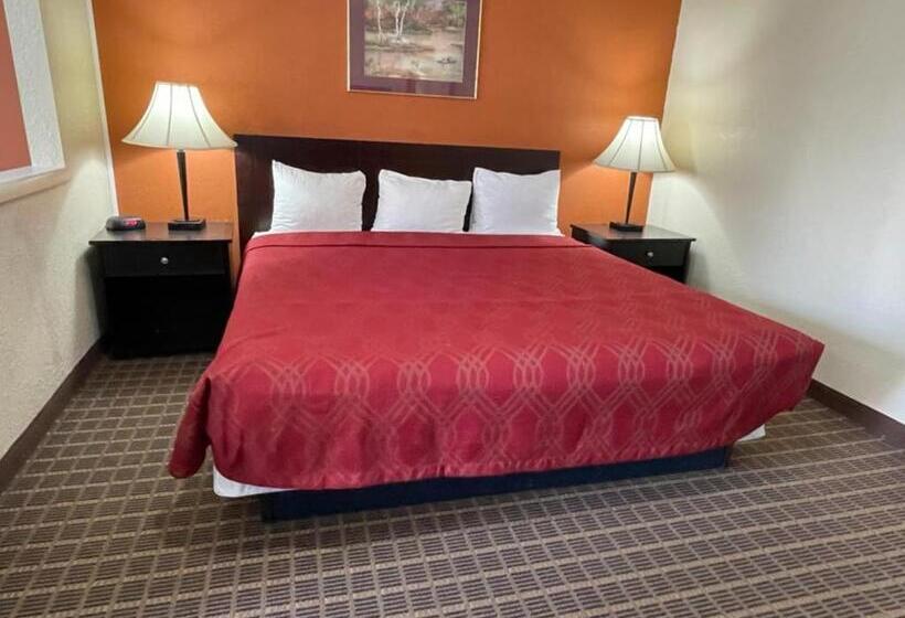 Стандартный Номер Кровать Кинг, Knights Inn & Suites Emporia