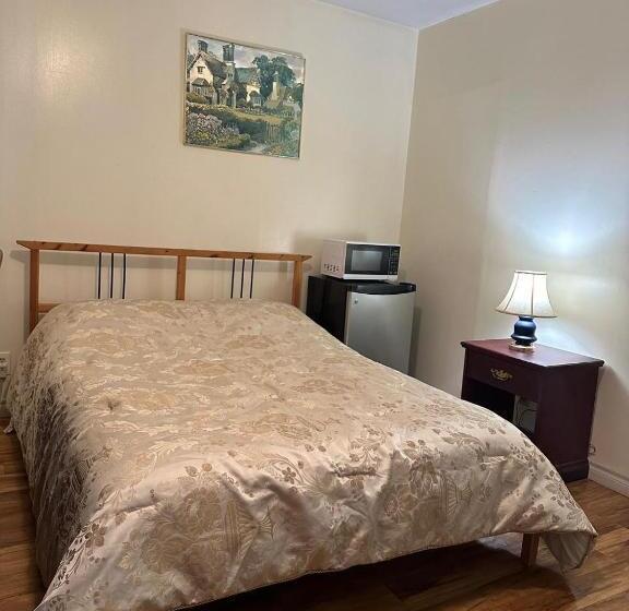 Номер Стандарт, Carriage Inn Motel