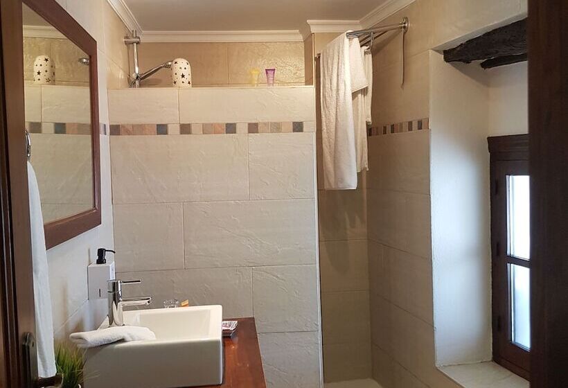 Номер Economy, La Villa Marbella