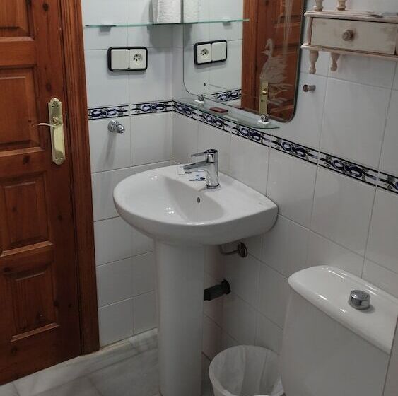 스탠다드 스튜디오, Apartamentos Pepe Mesa