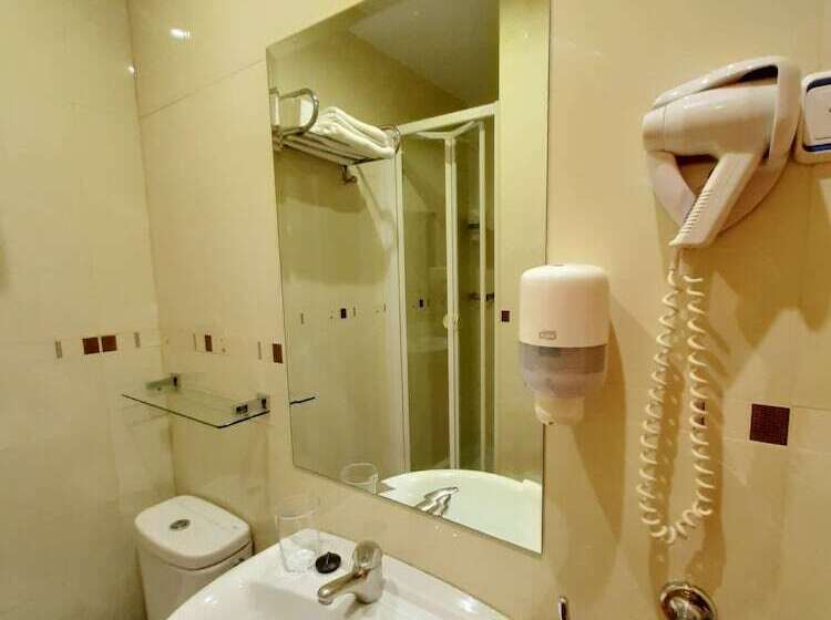اتاق استاندارد, Hostal Las Fuentes