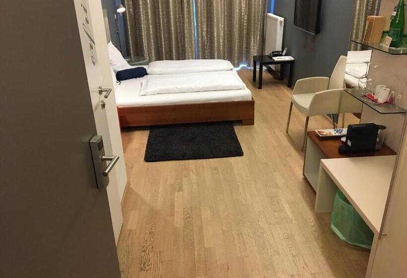 Номер Superior с Балконом, Lava Inn   24 H Check In   Nähe Lkh, Landeskrankenhaus, Feldbach