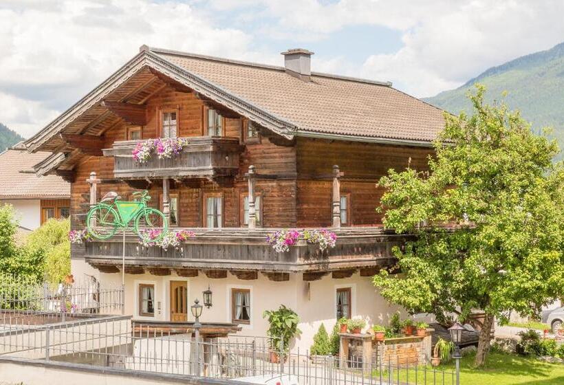 Апартаменты Deluxe 2 Спальни, Zirbenhotel Steiger