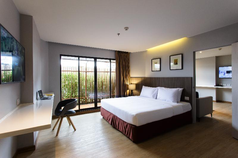سوییت جونیور, Jazzotel Bangkok  Sha Extra Plus