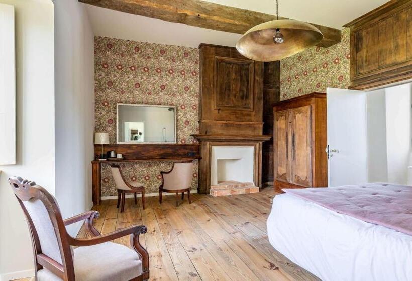 Номер Стандарт, Manoir Du Guern