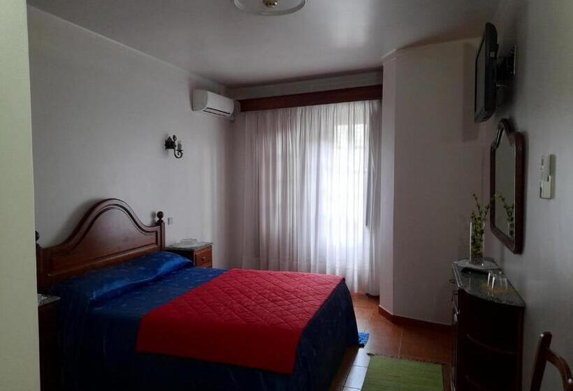 Номер Стандарт, Residencial Das Trinas 2