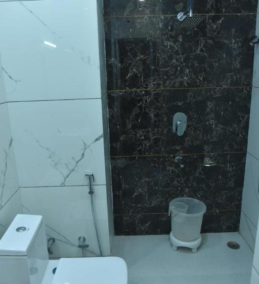 Номер Deluxe, Atul Regency Katra