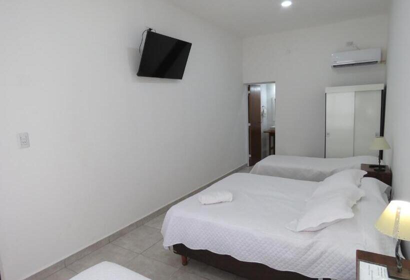 اتاق استاندارد چهار تخته, Gran Hotel Curuzu Cuatia